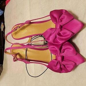 Express heel  shoes